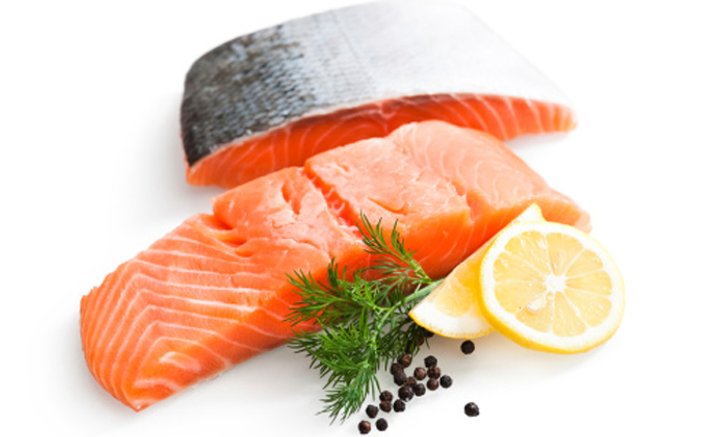 ไขข้อข้องใจ กินปลาแซลมอน ช่วยลดน้ำหนักได้จริงหรือไม่?