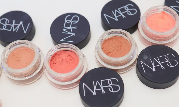 NARS เปิดตัว บลัชออนเนื้อแมตต์ เพิ่มสีสันบนพวงแก้ม เพียงแค่ใช้นิ้วปาด