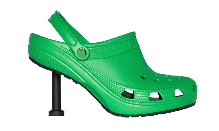 ลืมรองเท้าโฟมพื้นหนาแบบเดิมๆ ไปเลย เมื่อ Balenciaga x Crocs ก็จะได้รองเท้าทรงประมาณนี้!