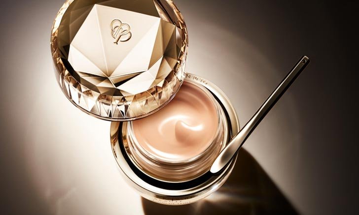 รองพื้นที่แพงที่สุดในโลก The Foundation สูตรใหม่ จาก Clé de Peau Beauté