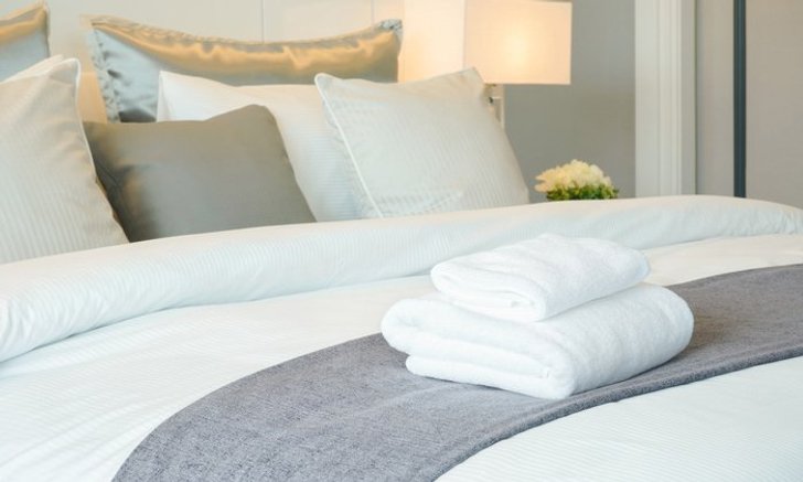 หลับจนลืมตื่น… 3 วิธีเนรมิตห้องนอนให้เหมือนโรงแรม 5 ดาว