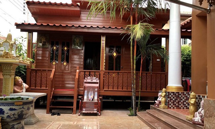 รีวิว “บ้านน็อคดาวน์ไม้แดง” 1 ห้องนอน 1 ห้องน้ำ ดีไซน์สวยงาม เข้ากับบรรยากาศไทยๆ