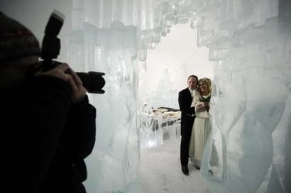 wedding แต่งงาน โบสถ์น้ำแข็ง