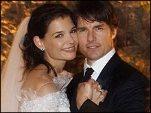 ชมภาพงานวิวาห์ของ ทอม ครูซ-เคธี่ โฮล์มส์