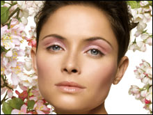 คอลเล็กชั่น First Blush ประจำฤดูใบไม้ผลิ 2009