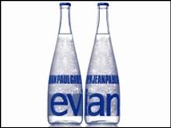 Evian par Jean Paul Gaultier Pr&amp;ecirc;t-&amp;agrave;-Porter bottle