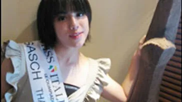 น้องจูเลียต เดินทางกลับจากการประกวด Miss Italia nel Mondo 2009