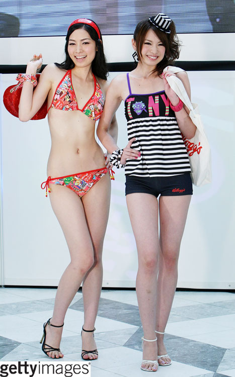 แฟชั่นชุดว่ายน้ำ สาวญี่ปุ่น