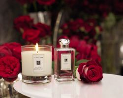 Red Roses Home Candle ตุลาคม 2010