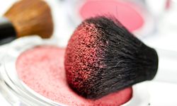 How to make rose blush บลัชออนสีชมพูหรูหราจากกลีบกุหลาบ