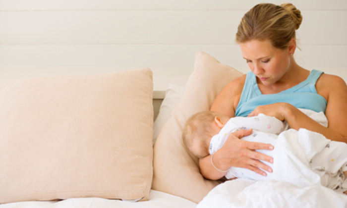คุณแม่มือใหม่ควรรู้ กับวิธีดูแลทารกแรกเกิดดุจราวคุณแม่มืออาชีพ !