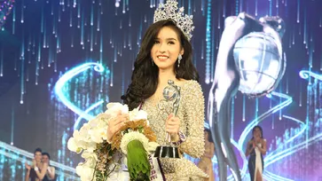 สวยเก่ง เด่นสะดุดตา น้องโยชิ รินรดา คว้ามง Miss Tiffany’s Universe 2017