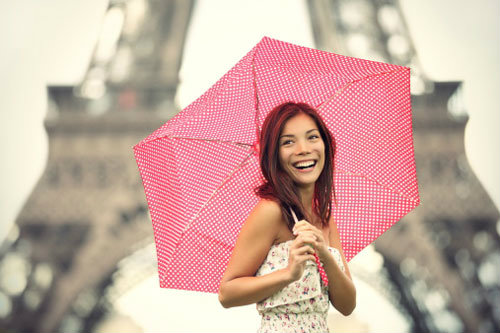 ต้อนรับหน้าฝนด้วยแฟชั่นสุดเริดสีสันสดใส