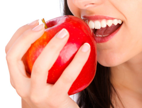 เคล็ดลับกินอาหารอย่างไรช่วยให้ฟันขาว