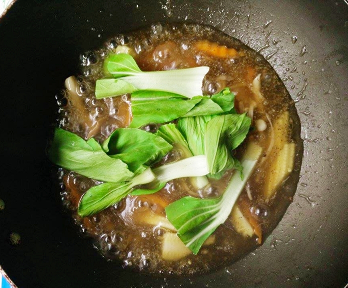 vegetable noodle in gravy 10.1