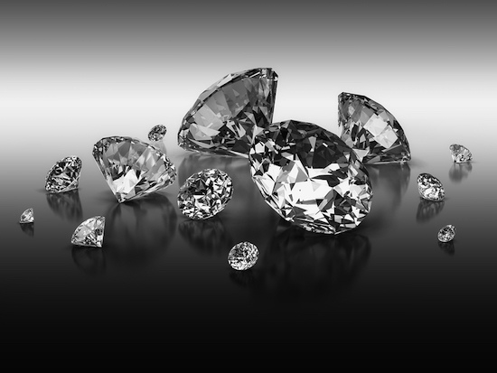 Set of diamonds