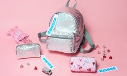 หวานเวอร์ LeSportsac ร่วมมือกับช็อกโกแลต HERSHEY ออกกระเป๋ารุ่นพิเศษ