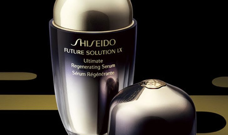 Shiseido Future Solution LX ซีรั่มเนื้อสัมผัสบางเบา
