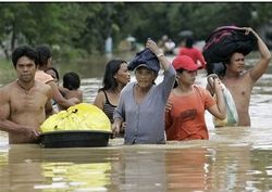 สิ่ิงของจำเป็นสำหรับผู้ประสบภัยน้ำท่วม