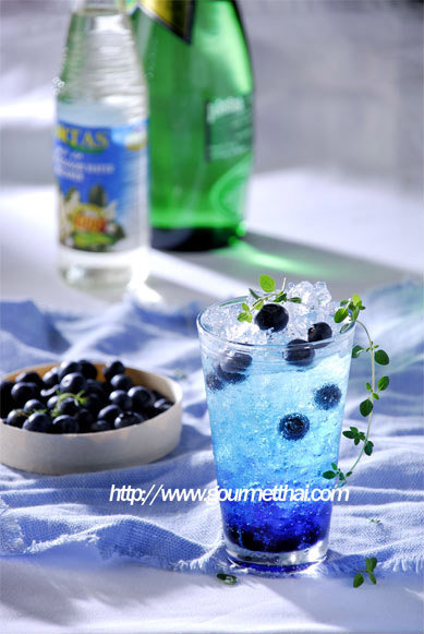 Best Time, Blue Thyme เครื่องดื่มสีฟ้าสวย หอมสมุนไพร