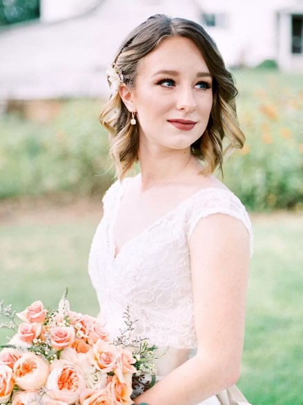 Short brown hair with ombré wedding day hairstyle