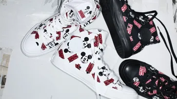 แฟนรองเท้า Converse ต้องไม่พลาด All Star Mickey Mouse R HI รุ่น 3 มาแล้ว