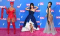 ไม่เกิดให้มันรู้ไป! เสิร์ฟแฟชั่นจี๊ดๆ ของเซเลบที่งาน VMAs 2018