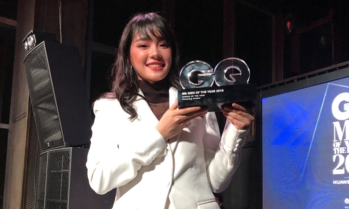 สมศักดิ์ศรีทีนไอดอล "เฌอปราง BNK48" รับรางวัลผู้หญิงแห่งปี จาก GQ Thailand