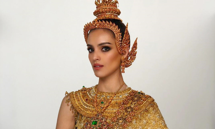 ซูมชัดๆ "Miss World 2018" ใน "ชุดไทยโบราณ" งดงามจนละสายตาไม่ได้