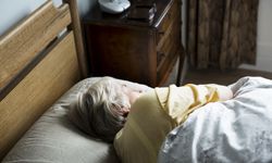 3 เคล็ดลับแก้ภาวะนอนไม่หลับในผู้หญิงวัยทองอย่างได้ผล