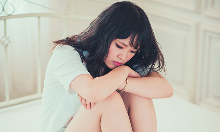 ซึมเศร้าไม่เศร้าอย่างที่คิด! กับ 5 วิธีรับมืออาการโรคซึมเศร้าให้ทุเลา เบาใจขึ้น
