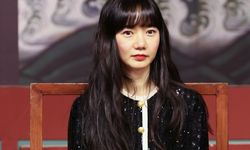 DOONA BAE นักแสดงจากซีรี่ส์ดัง KINGDOM ในลุคสวยเท่