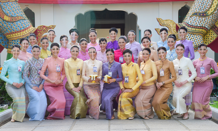 30 ผู้เข้าประกวดนางสาวไทยสง่างามในชุดไทยจิตรลดา เยี่ยมชมสถานที่สำคัญในกรุงเทพฯ