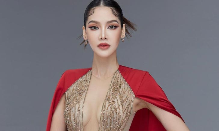 "พรฟ้า ปุณิกา" ผู้จัดการกองประกวด Miss Universe Thailand กับลุคนางพญาสุดปัง