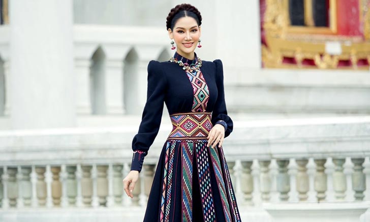 "พรฟ้า ปุณิกา" ผู้จัดการกองประกวด Miss Universe Thailand กับชุดเดรสสุดปัง
