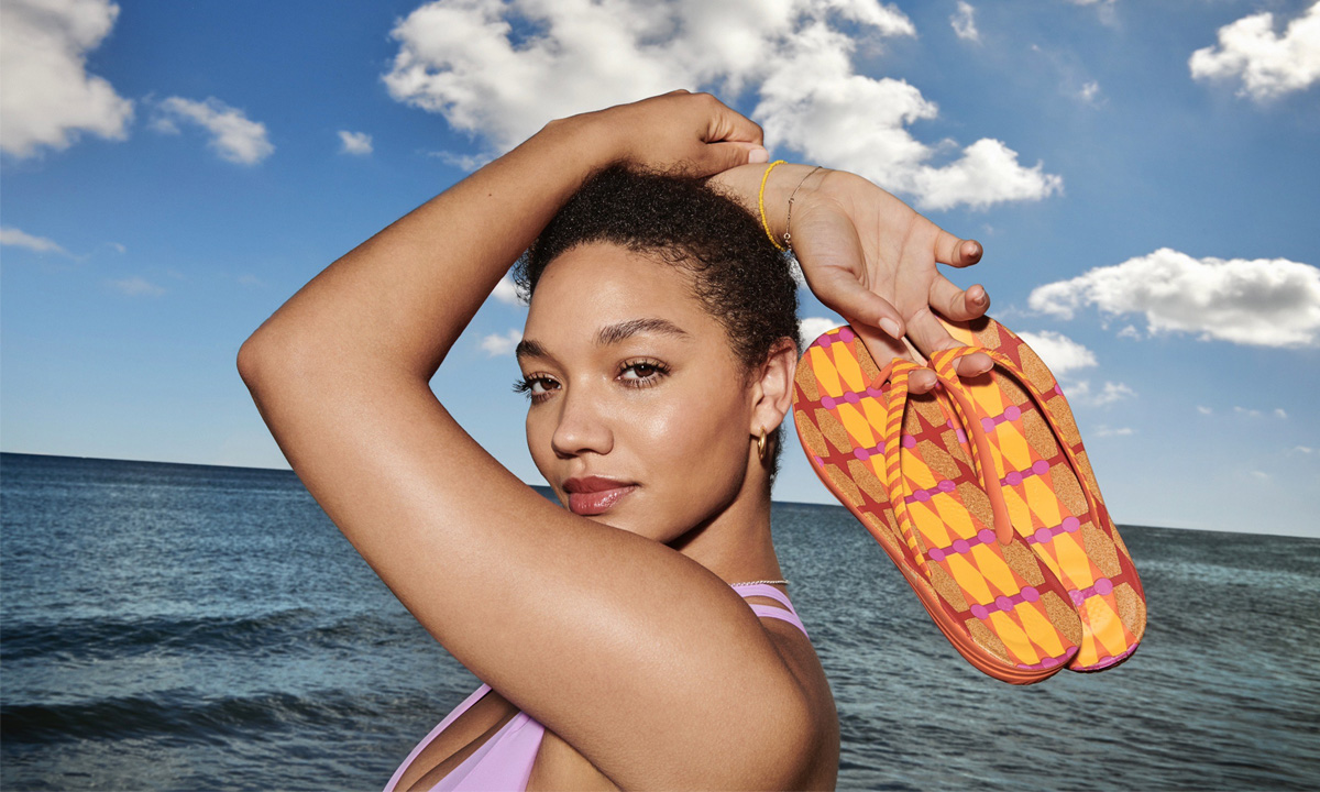 Yinka Ilori เท่อย่างมีสีสันกับแคปซูลคอลเลคชั่นจาก FitFlop