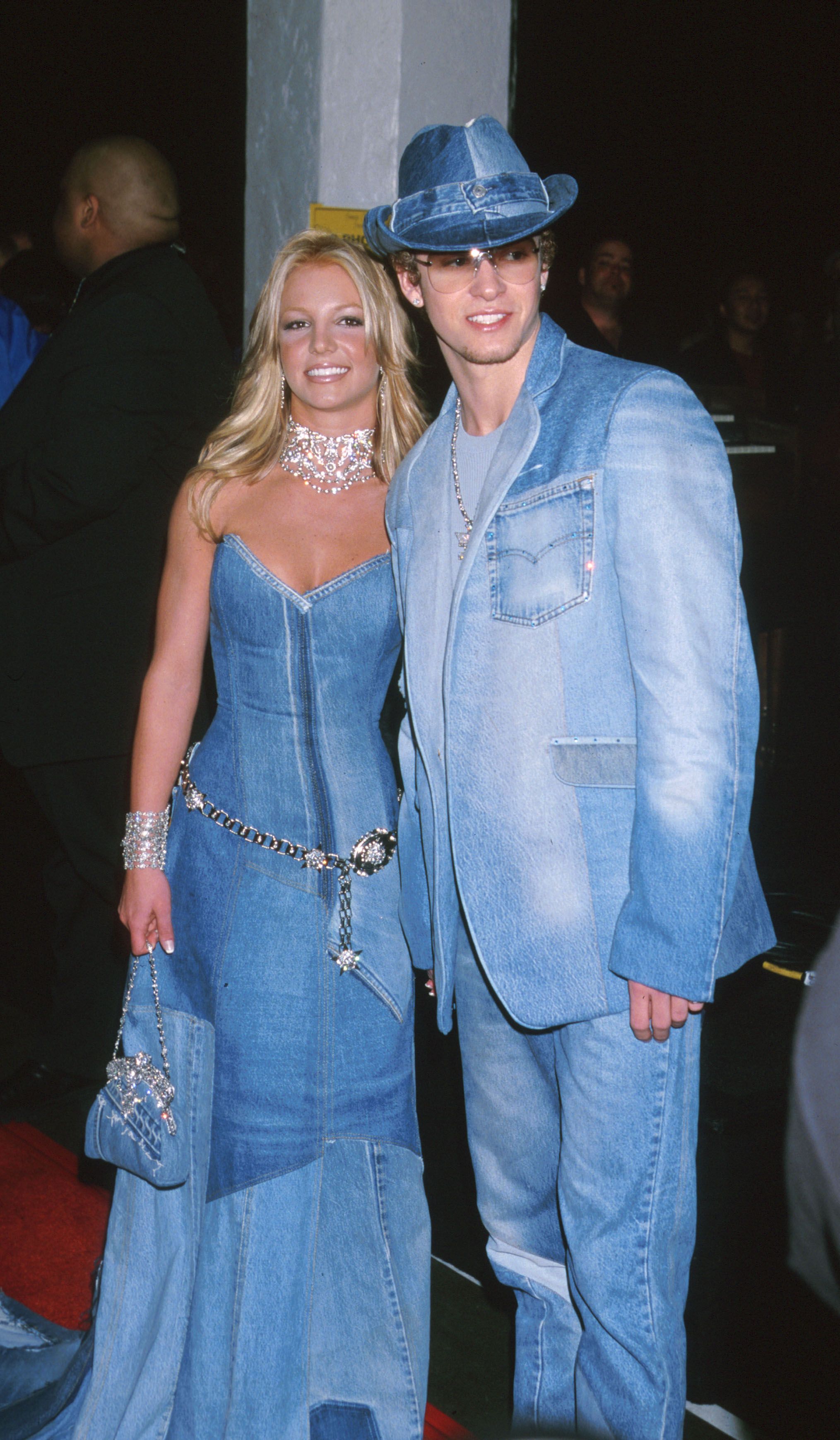 Britney Spears และ Justin Timberlake ที่งาน American Music Awards เมื่อปี 2001