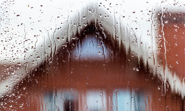 10 วิธีเตรียมบ้านรับหน้าฝน รู้ไว้ให้พร้อมรับมือกับพายุ