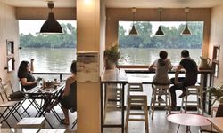 เปลี่ยนบ้านเก่าอายุกว่า 50 ปี เป็น “ท่าน้ำ คาเฟ่” ร้านกาแฟสุดชิลริมแม่น้ำบางปะกง