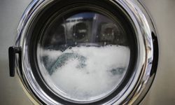 ยืดอายุ “เครื่องซักผ้า” ด้วยการเลือก “ผงซักฟอก” ให้ถูกหลัก ต้องทำอย่างไร