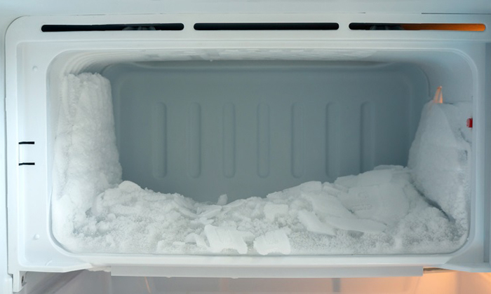 5 ข้อผิดพลาดที่คุณมักทำตอนจัดระเบียบช่องแช่แข็งในตู้เย็น