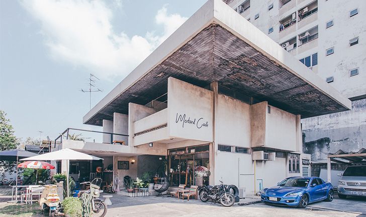 Motard Cafe เปลี่ยนบ้านพักให้กลายเป็นคาเฟ่สองสไตล์ ผสมผสานความต่างของพ่อลูก