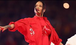 4 สิ่งที่ได้รับจากการขึ้นโชว์ Super Bowl ของ Rihanna กับความคุ้มค่าแม้ไม่ได้รับค่าตัวก็ตาม
