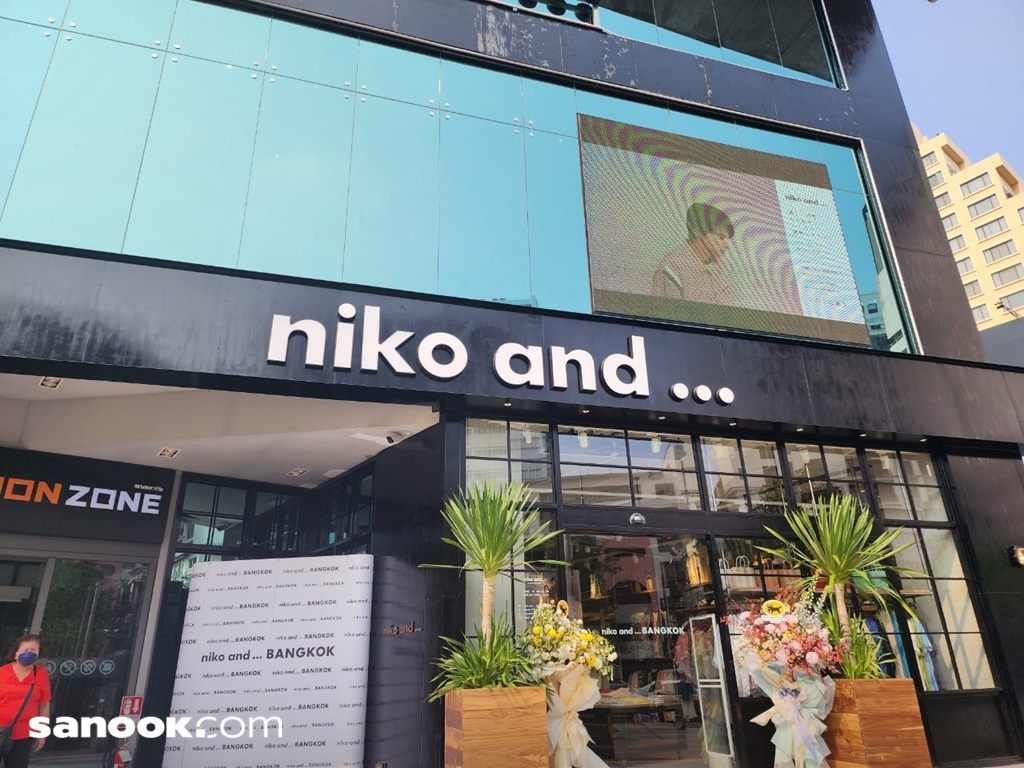 niko and ... BANGKOK
