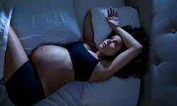 เมื่อแม่ท้องนอนไม่หลับ จัดการได้ด้วย 5 วิธีนี้ รับรองหลับสบาย ไร้กังวล