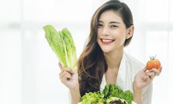 6 เคล็ดลับกินสลัดผักอย่างไร ให้น้ำหนักลดลงง่ายได้ผลเร็ว