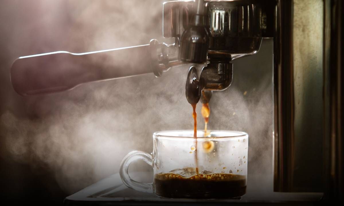 เผย 5 เทรนด์กาแฟดำสุดล้ำแห่งปี 2024 ทั่วโลกดื่มอะไร จะได้ไม่ตกเทรนด์