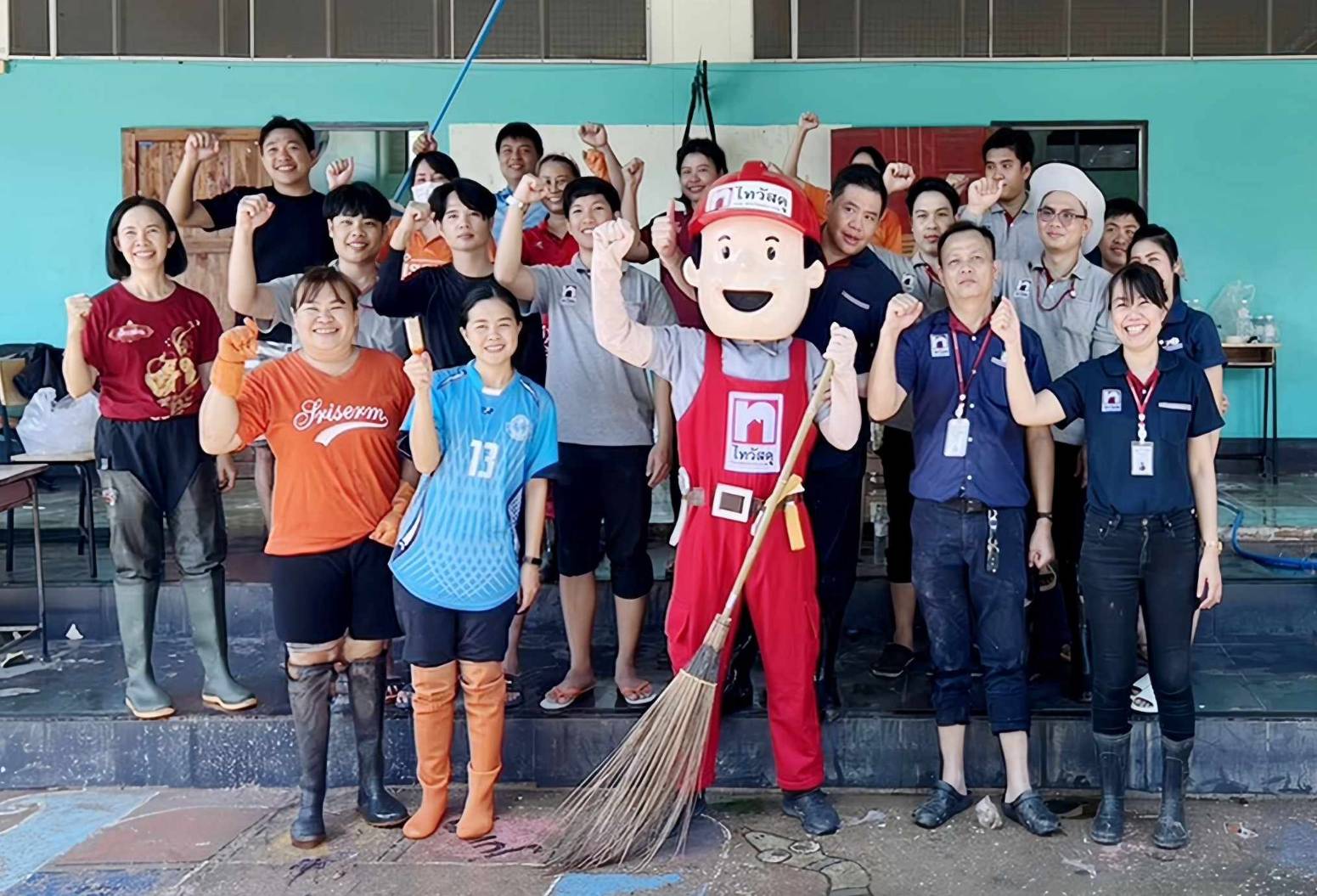 เซ็นทรัล รีเทล ช่วยเหลือผู้ประสบอุทกภัย