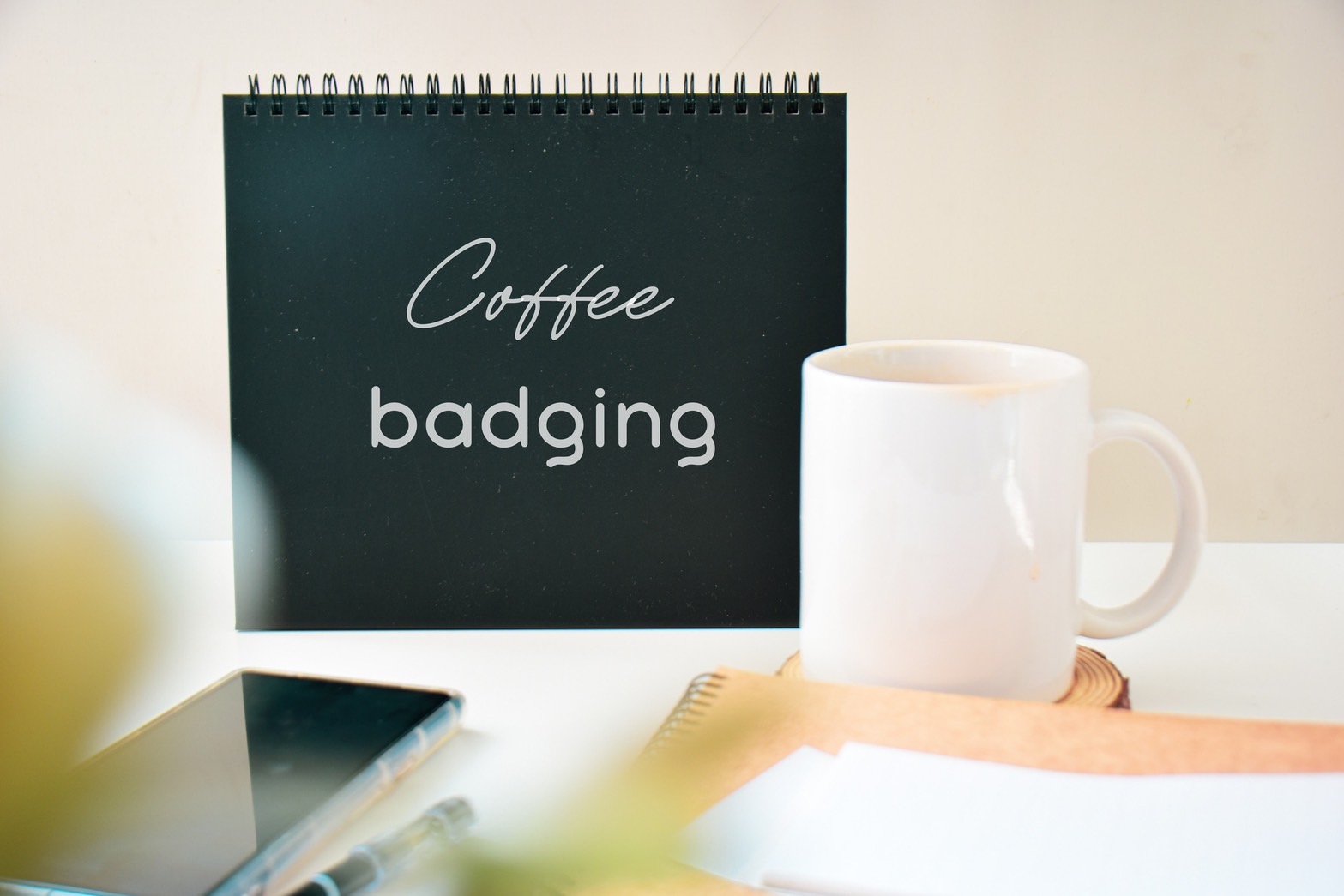 Coffee Badging เทรนด์ใหม่ของพนักงานประจำ เข้าออฟฟิศ ดื่มกาแฟแล้วกลับ!