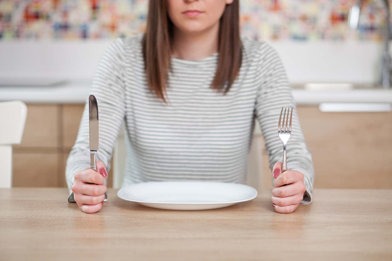 กินเท่าไหร่ก็ไม่อ้วน อันตรายไหม? เช็ก 5 สัญญาณจากร่างกายที่ไม่ควรมองข้าม